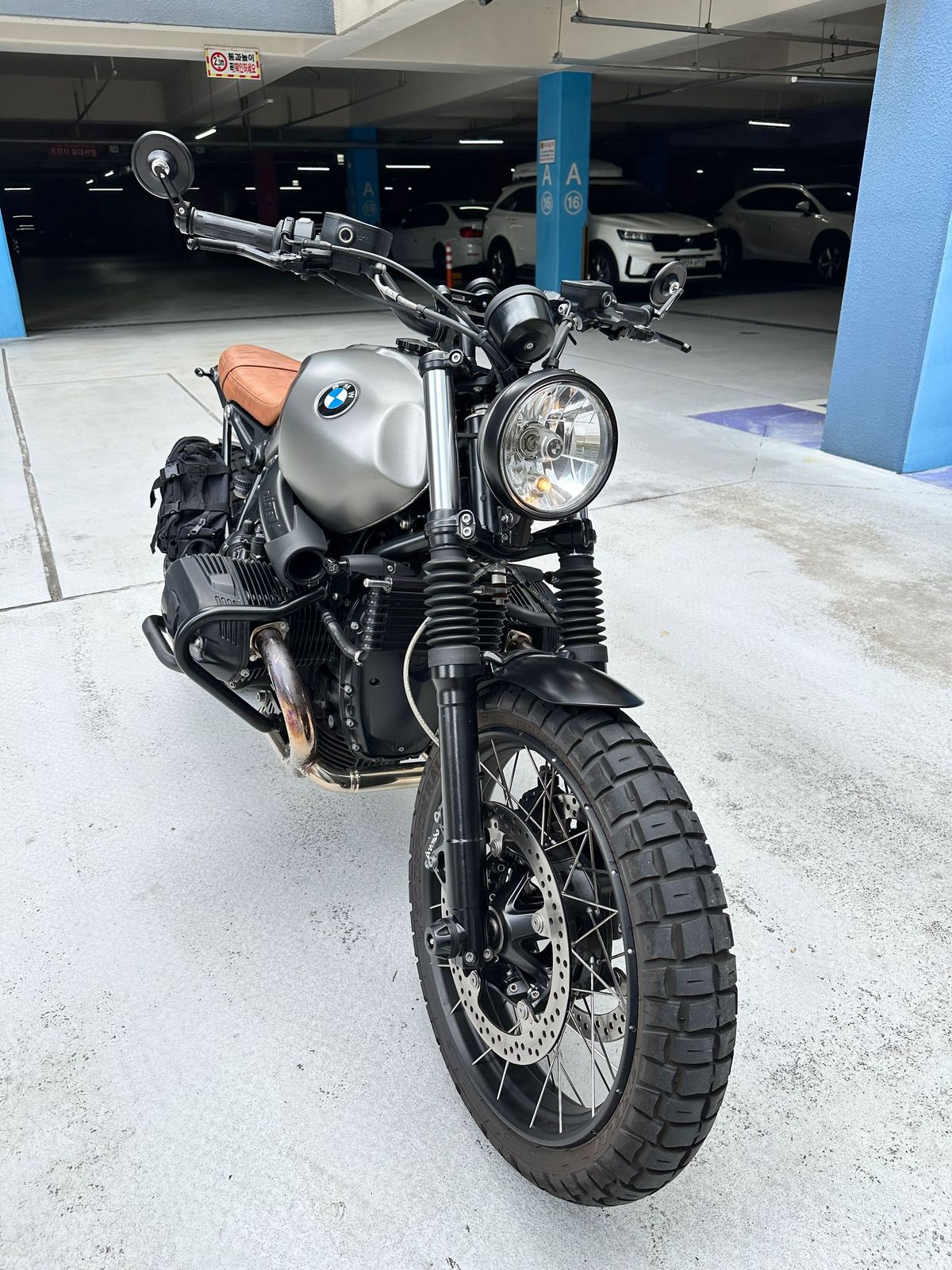 BMW R nine T 스크램블러 more
