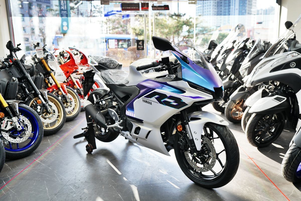 야마하 YZF R3 8
