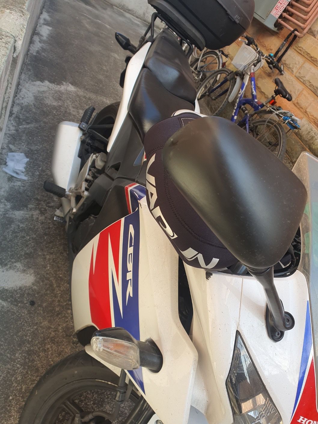 혼다 CBR 125 R thumb 2
