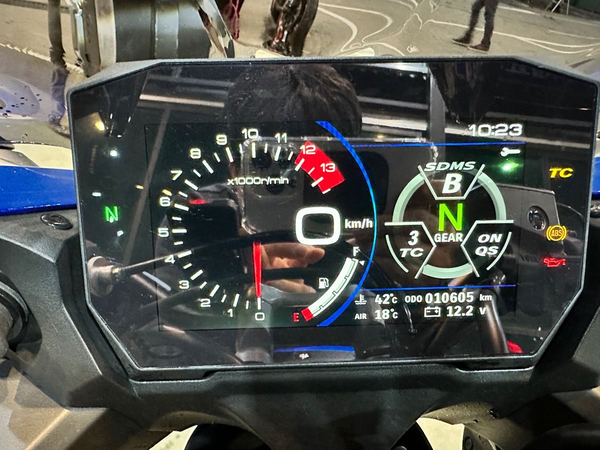 스즈키 GSX S 1000 GT 5