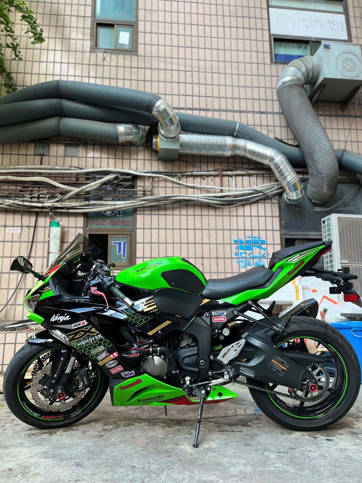 가와사키 닌자 ZX-6R thumb 2
