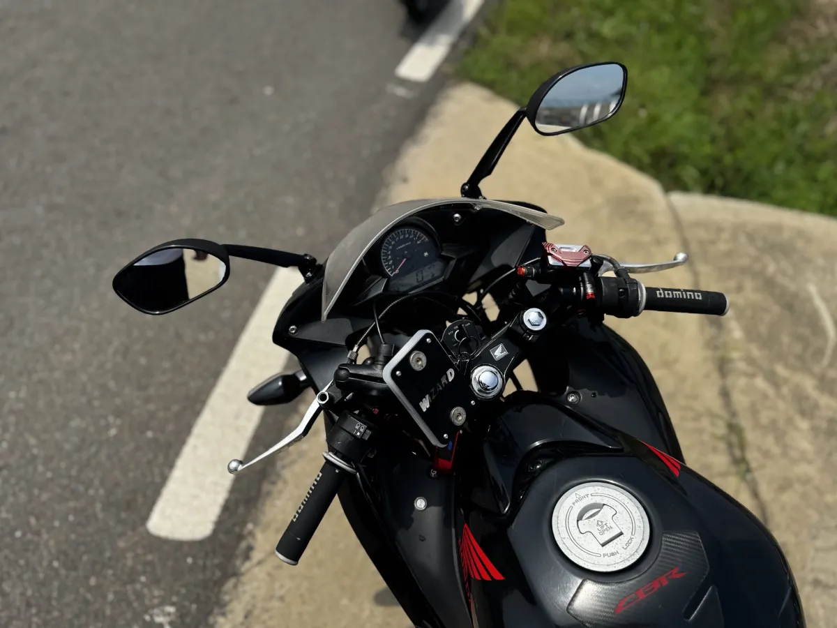 혼다 CBR 125 R 7
