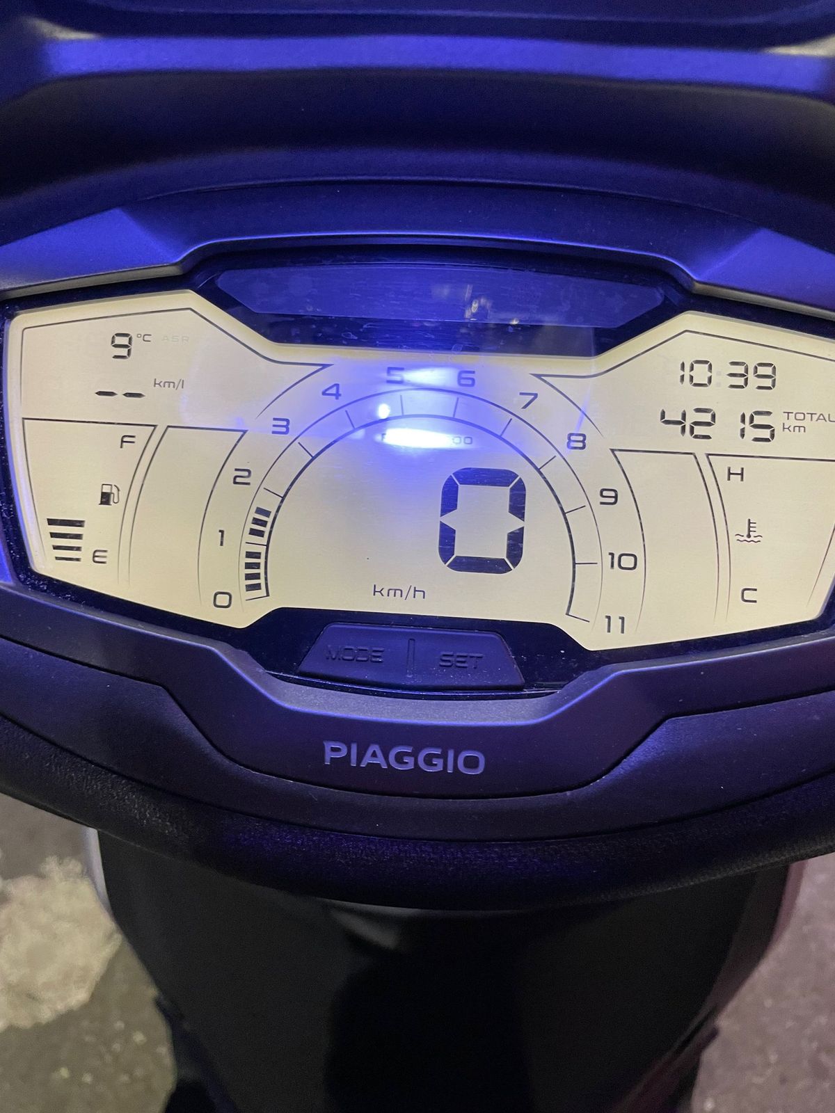 피아지오 비버리 400 S 5