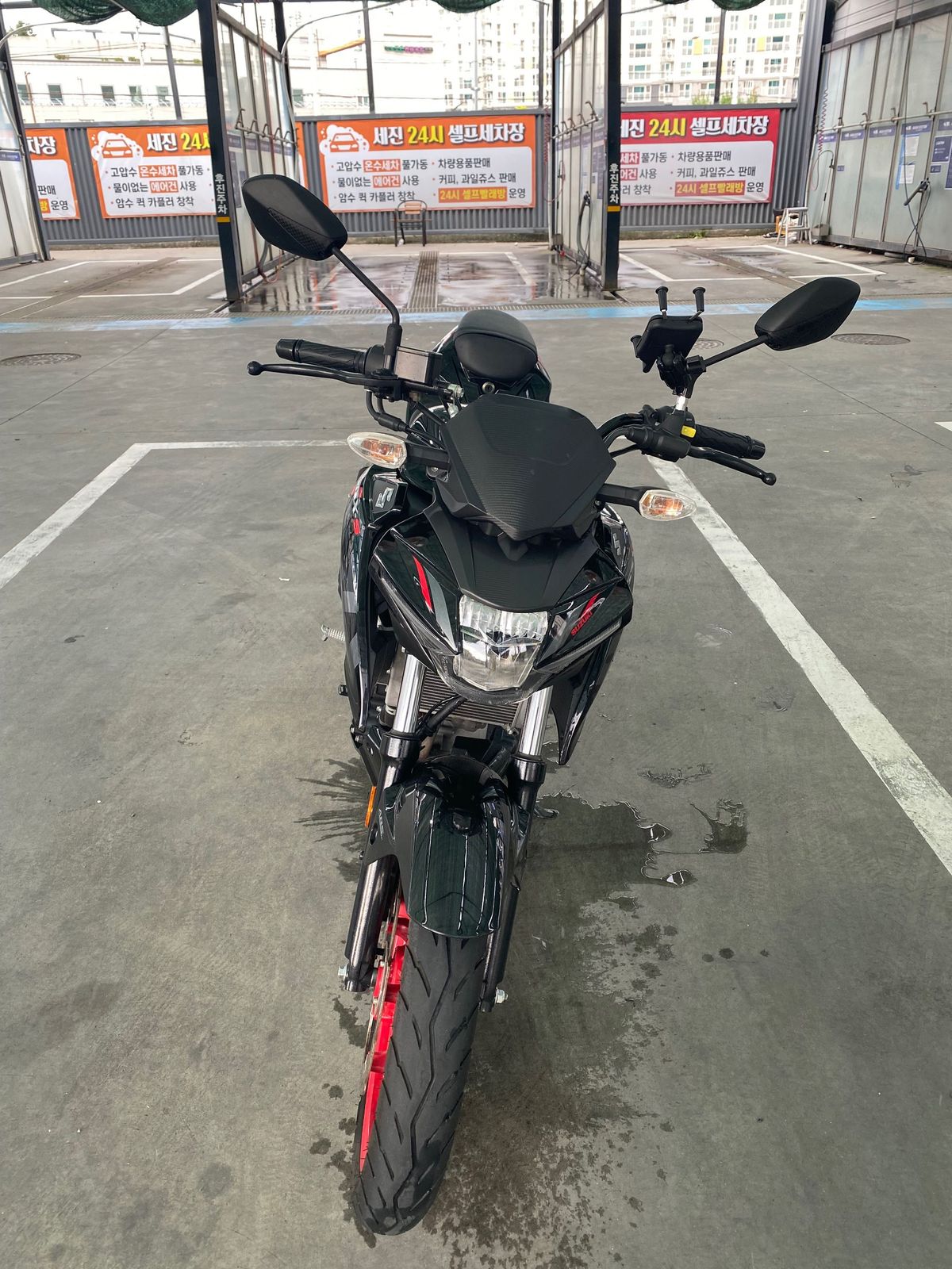 스즈키 GSX S 125 more