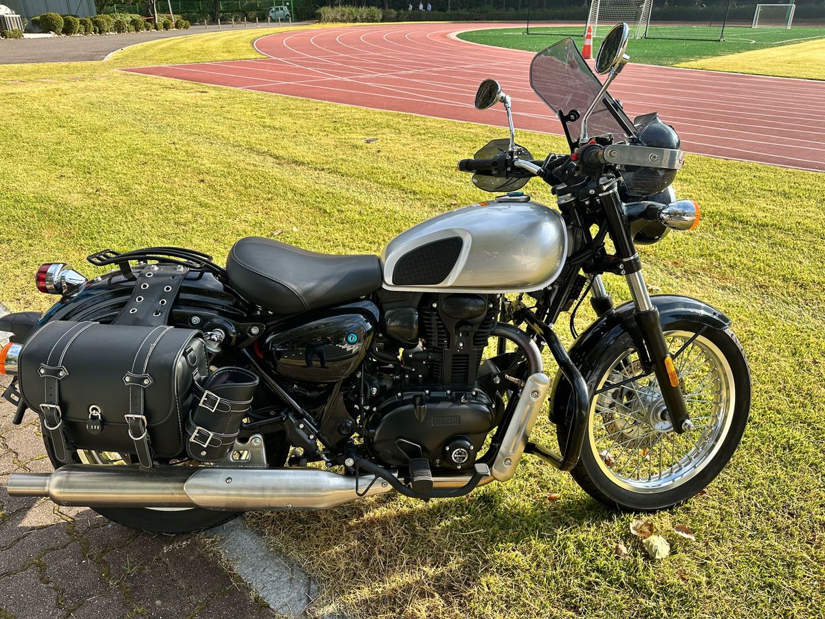베넬리 임페리알레 400 ABS main
