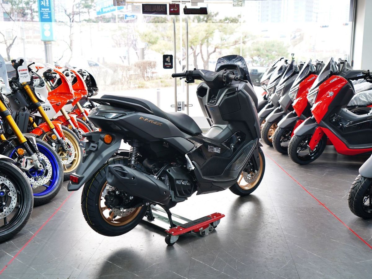야마하 NMAX 155 4