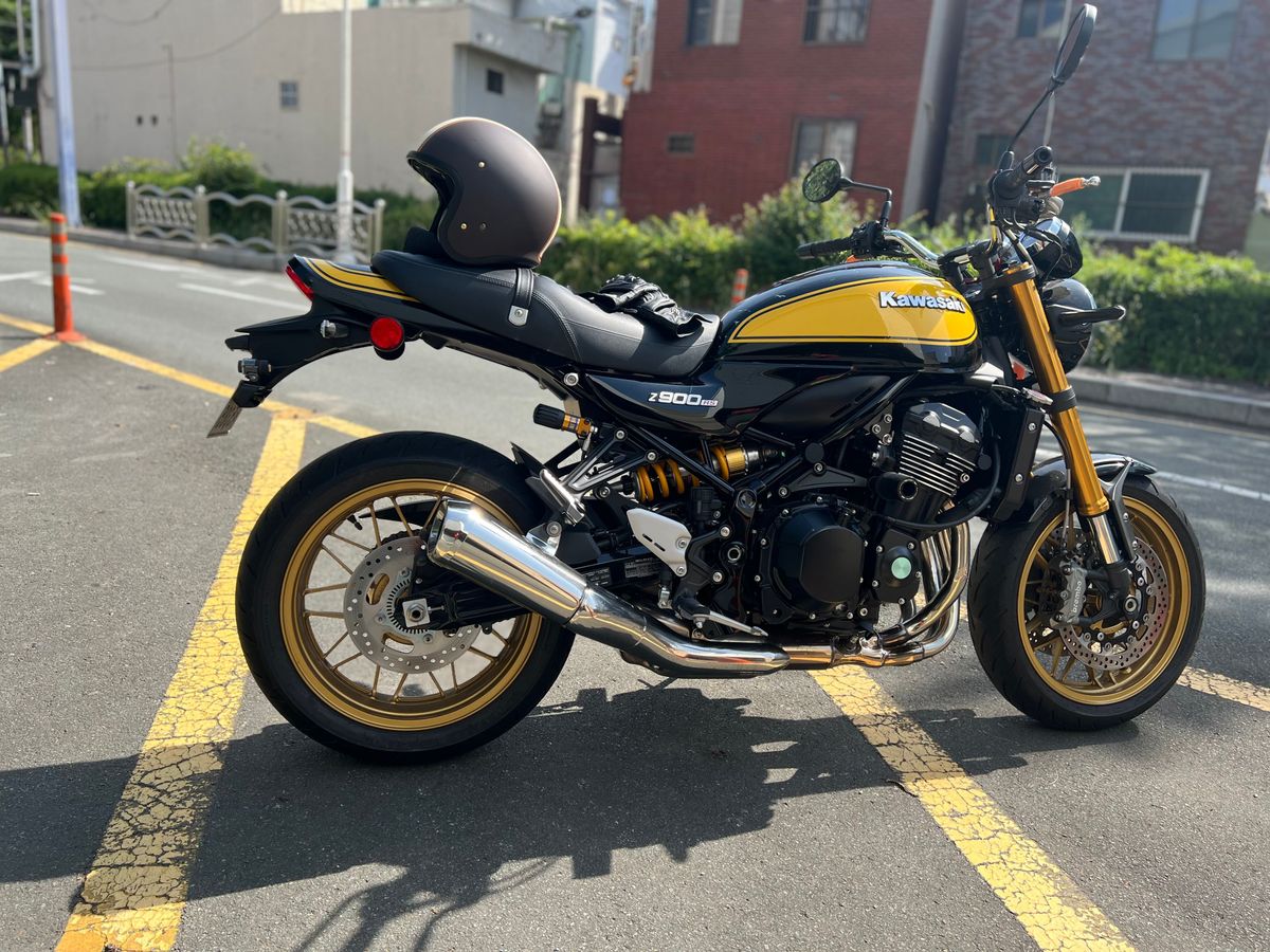 가와사키 Z 900 RS SE main