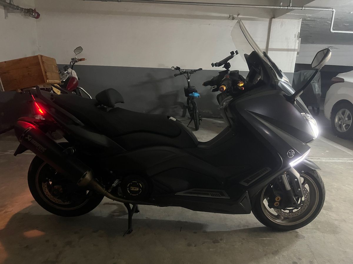 야마하 TMAX 530 main