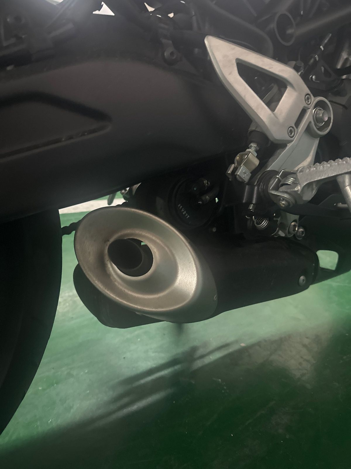 혼다 CB 125 R 10