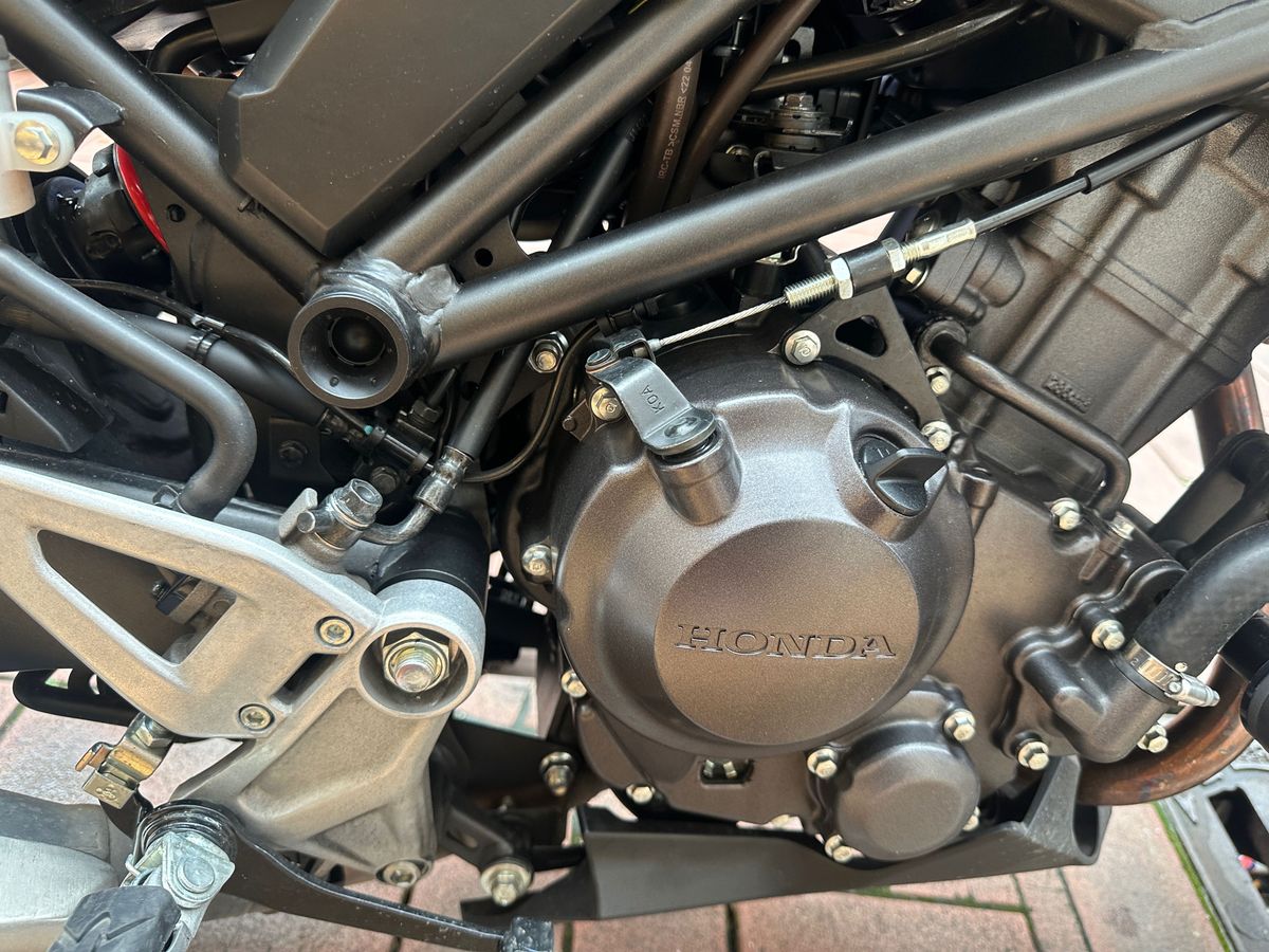 혼다 CB 300 R 7