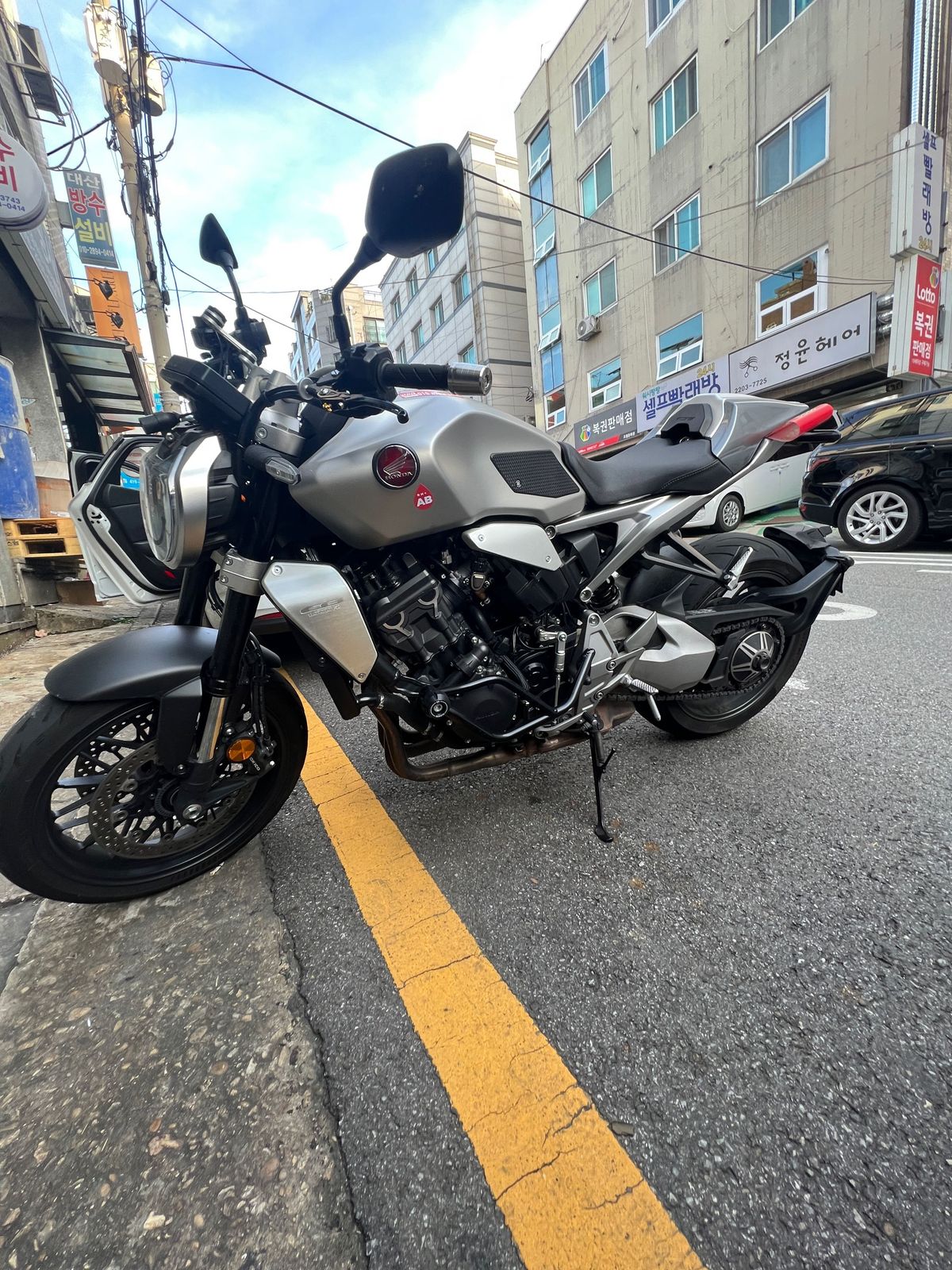 혼다 CB 1000 R thumb 2