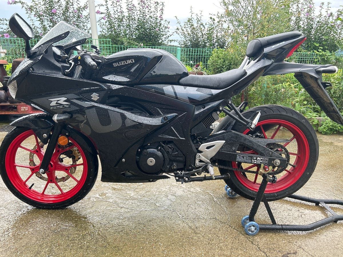 스즈키 GSX R 125 ABS thumb 2