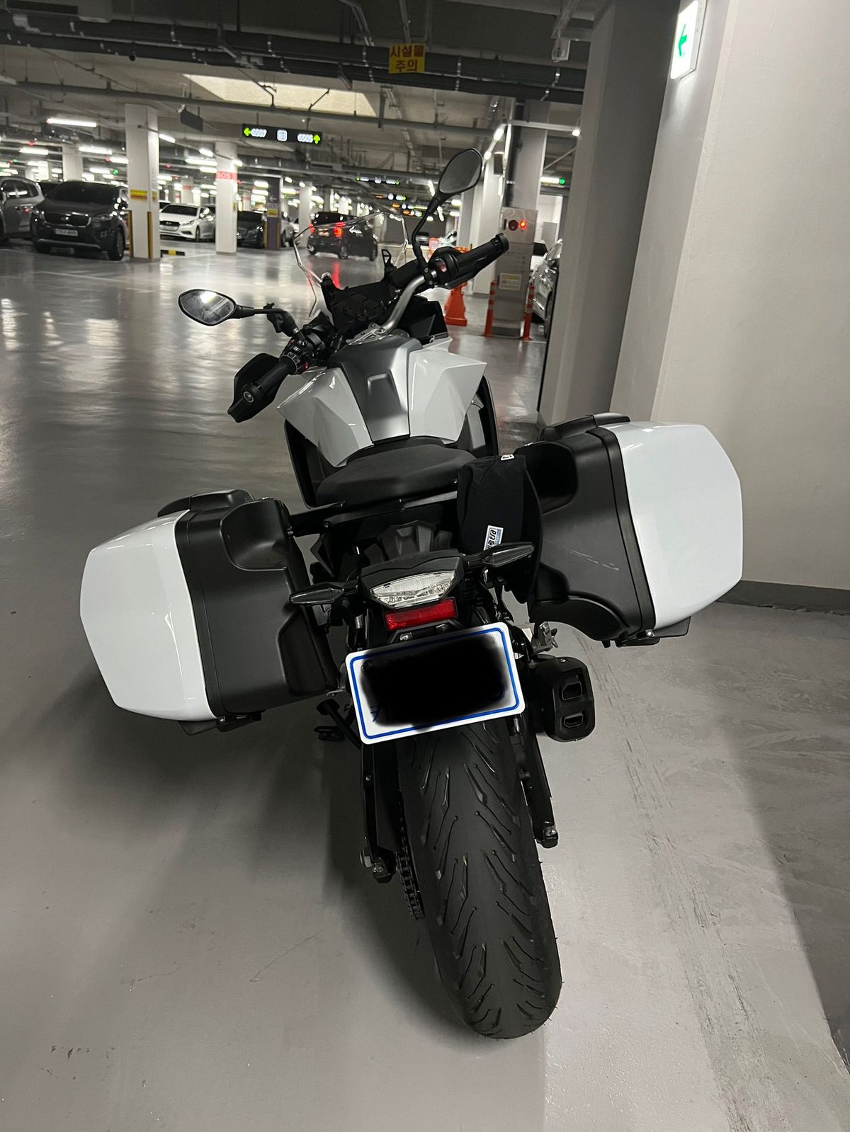 BMW F 900 XR 4