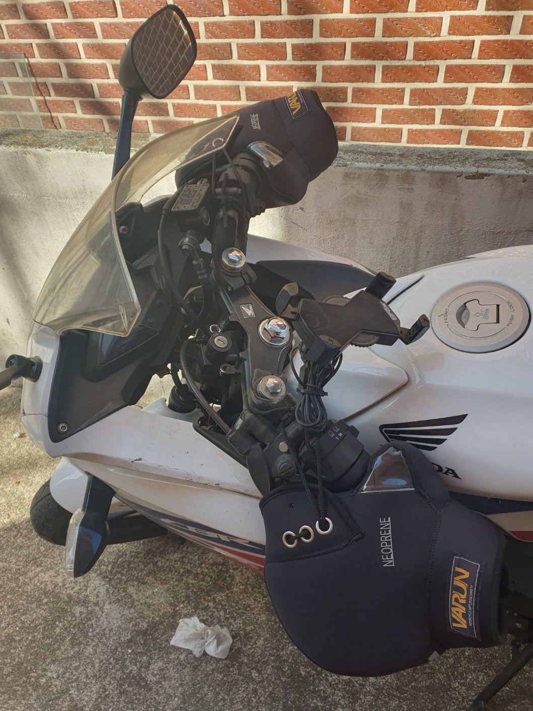 혼다 CBR 125 R more