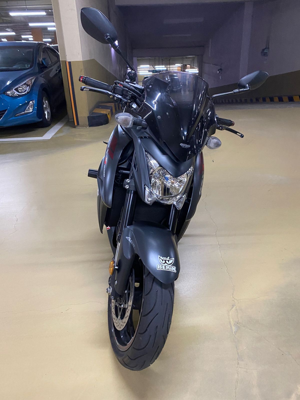 스즈키 GSX S 1000 more