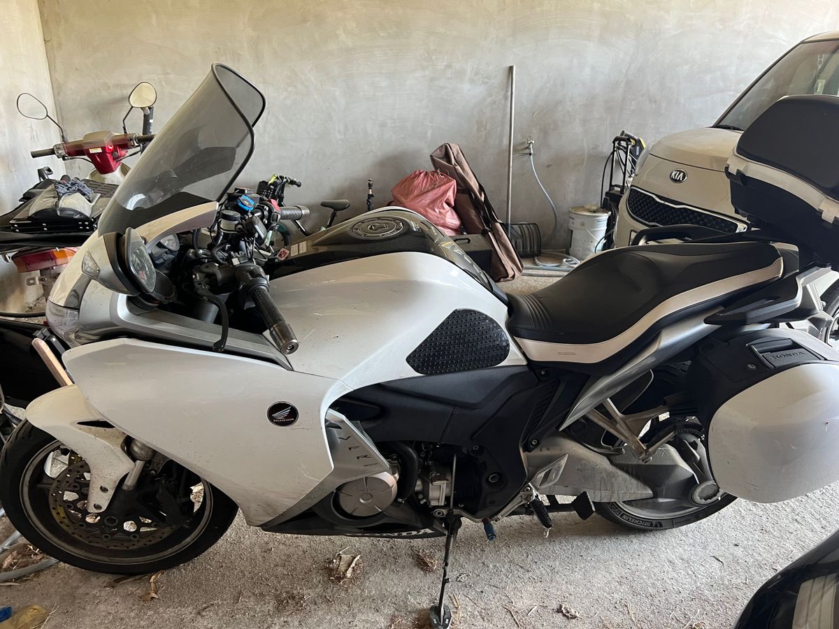 혼다 VFR 1200 F 8