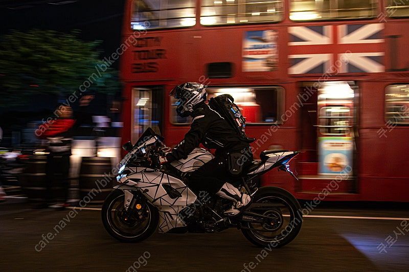 야마하 YZF R7 more