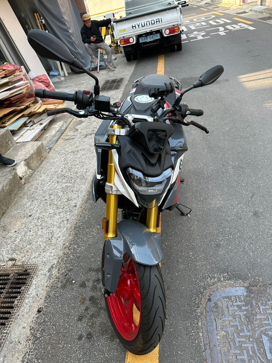BMW G 310 R more