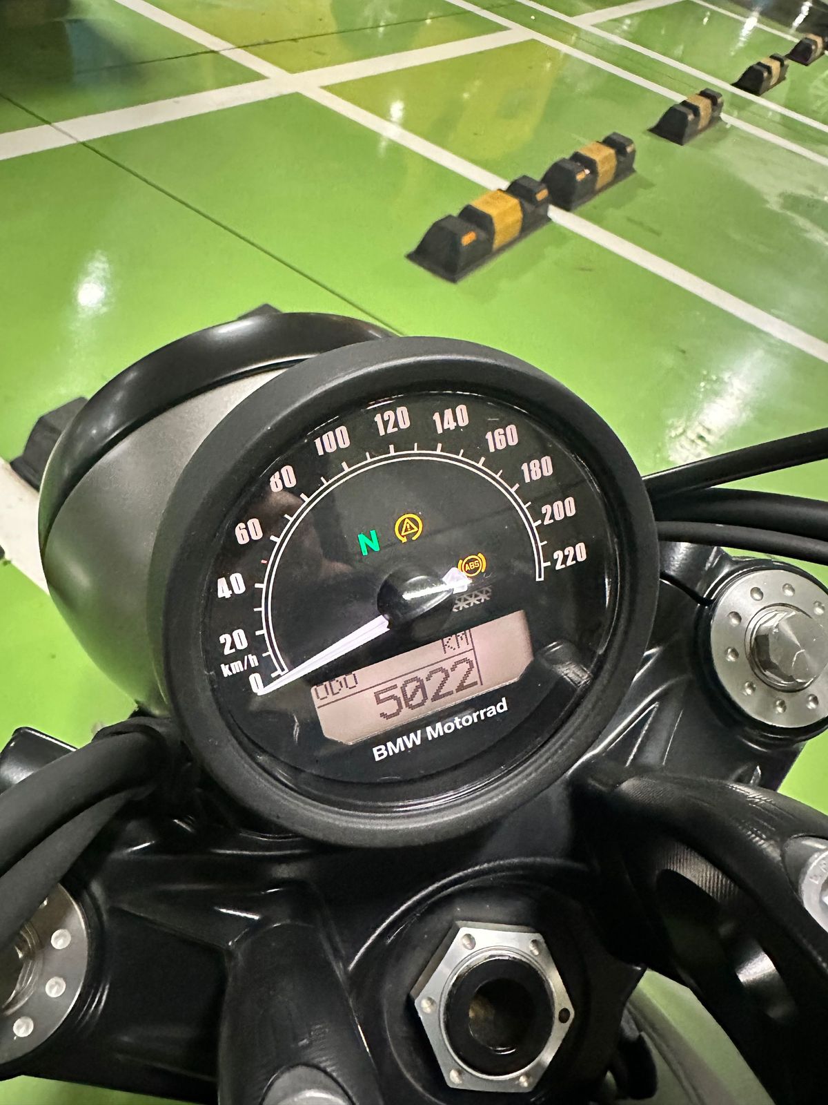 BMW R nine T 스크램블러 5