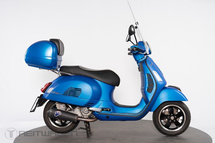 베스파 GTS 300 슈퍼 main