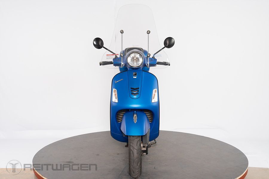 베스파 GTS 300 슈퍼 more
