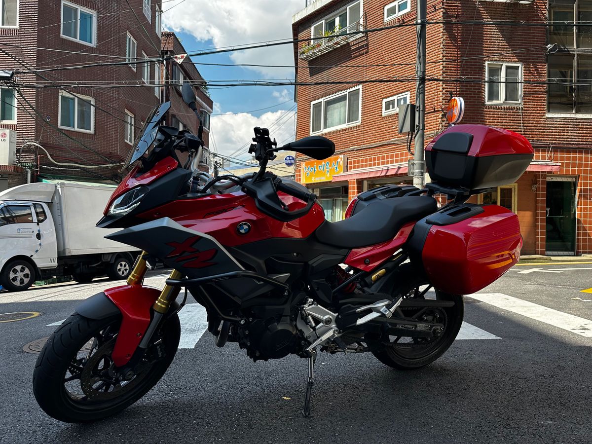 BMW F 900 XR thumb 2