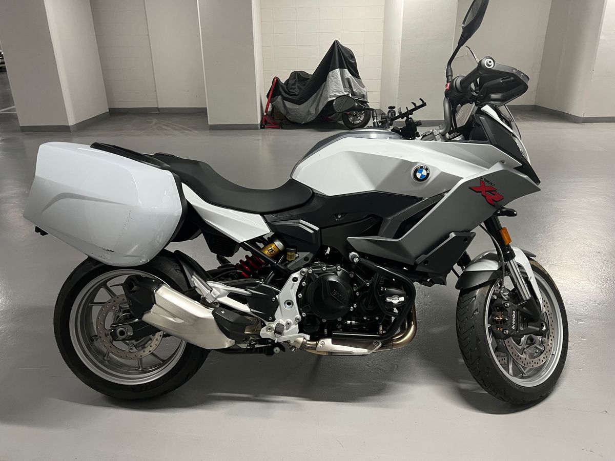 BMW F 900 XR main
