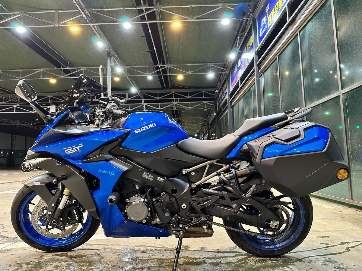 스즈키 GSX S 1000 GT thumb 2