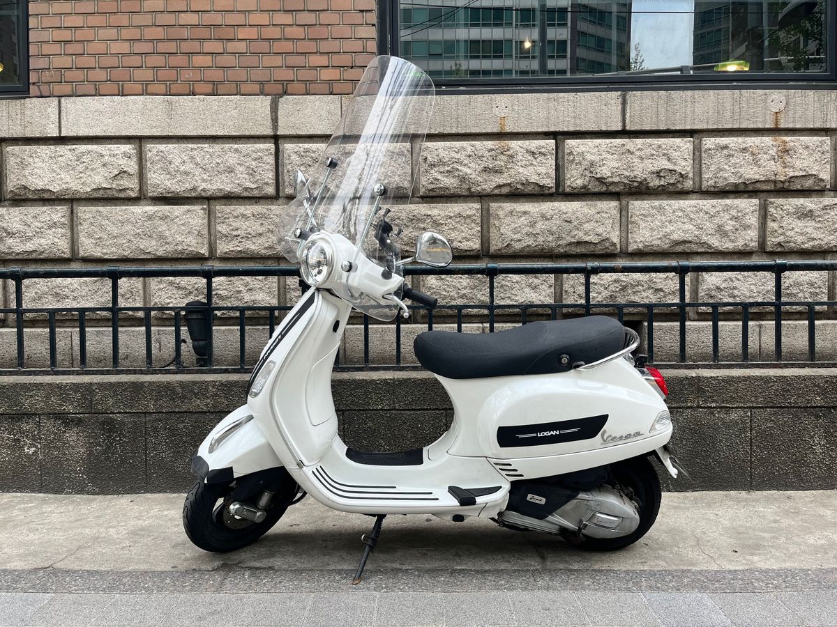 베스파 LX 125 thumb 2