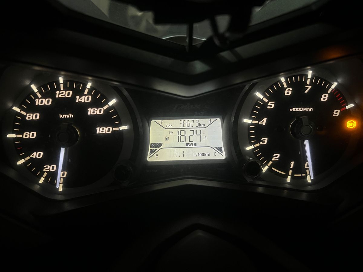 야마하 TMAX 530 5