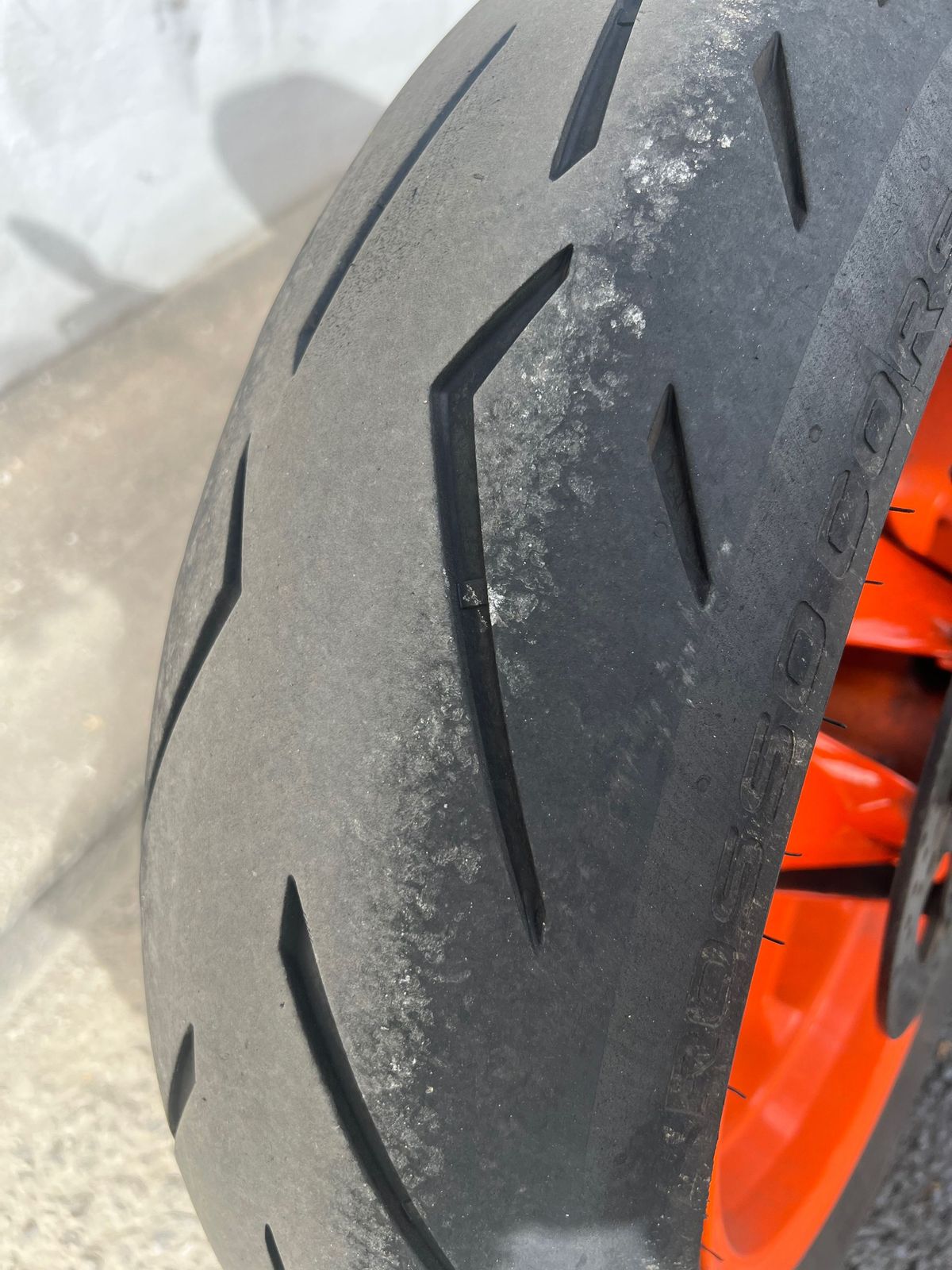 KTM 890 듀크 GP 9
