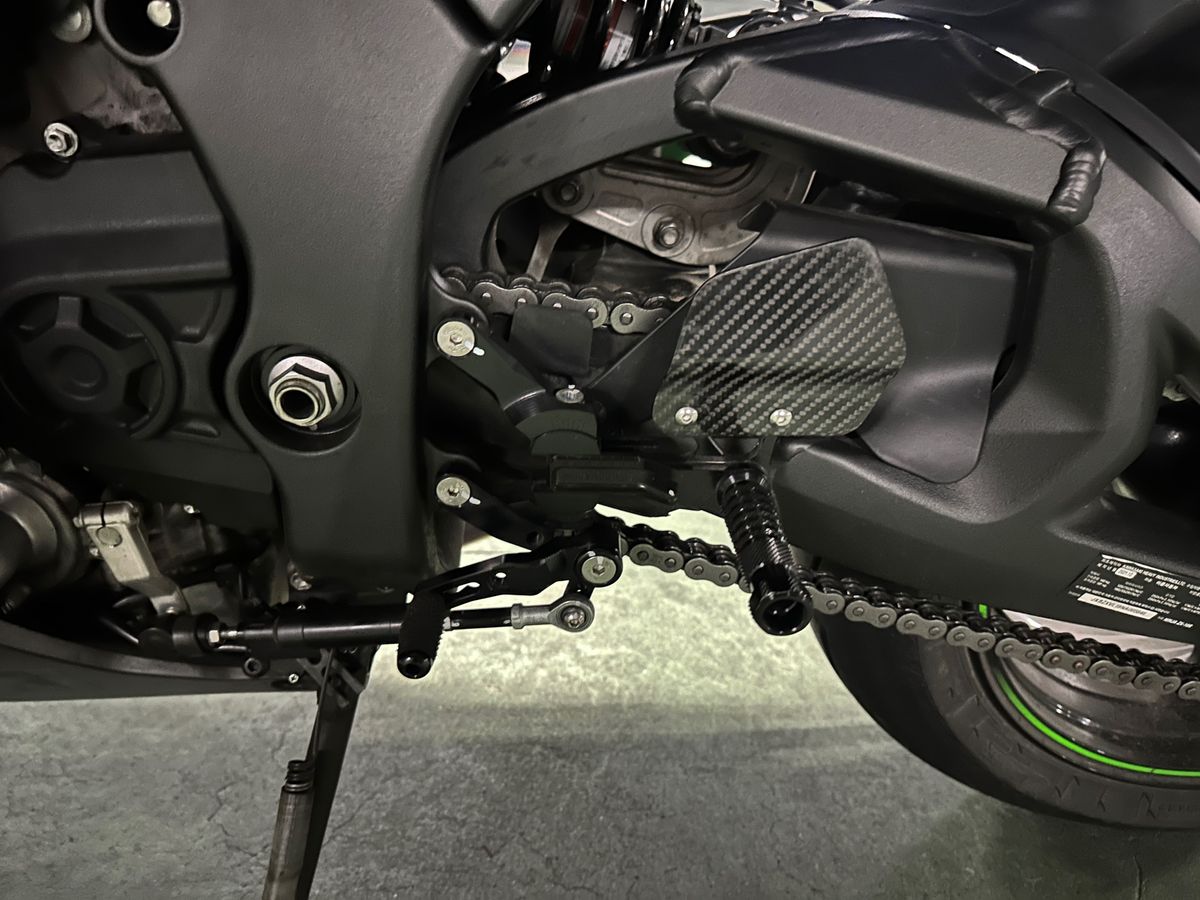 가와사키 닌자 ZX 10 R 8