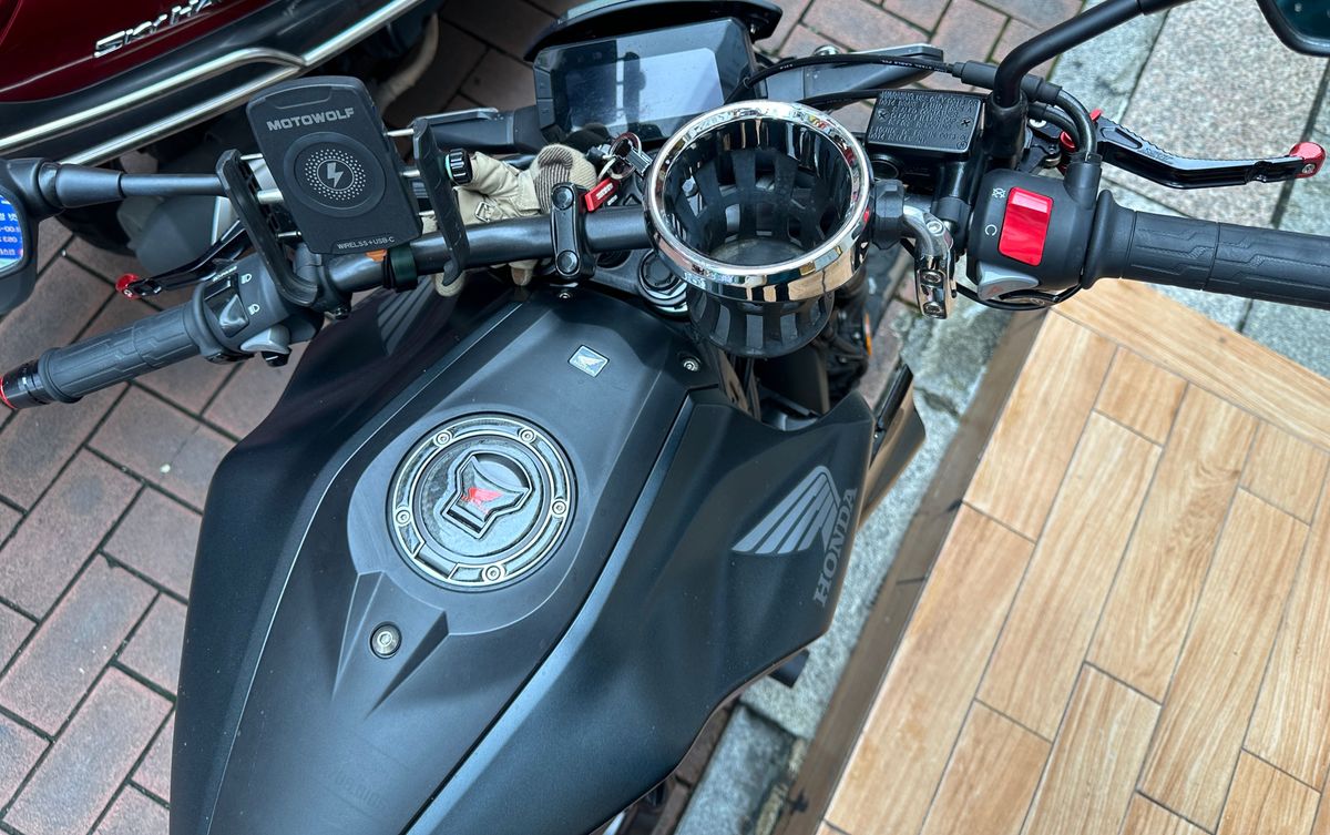 혼다 CB 300 R 6