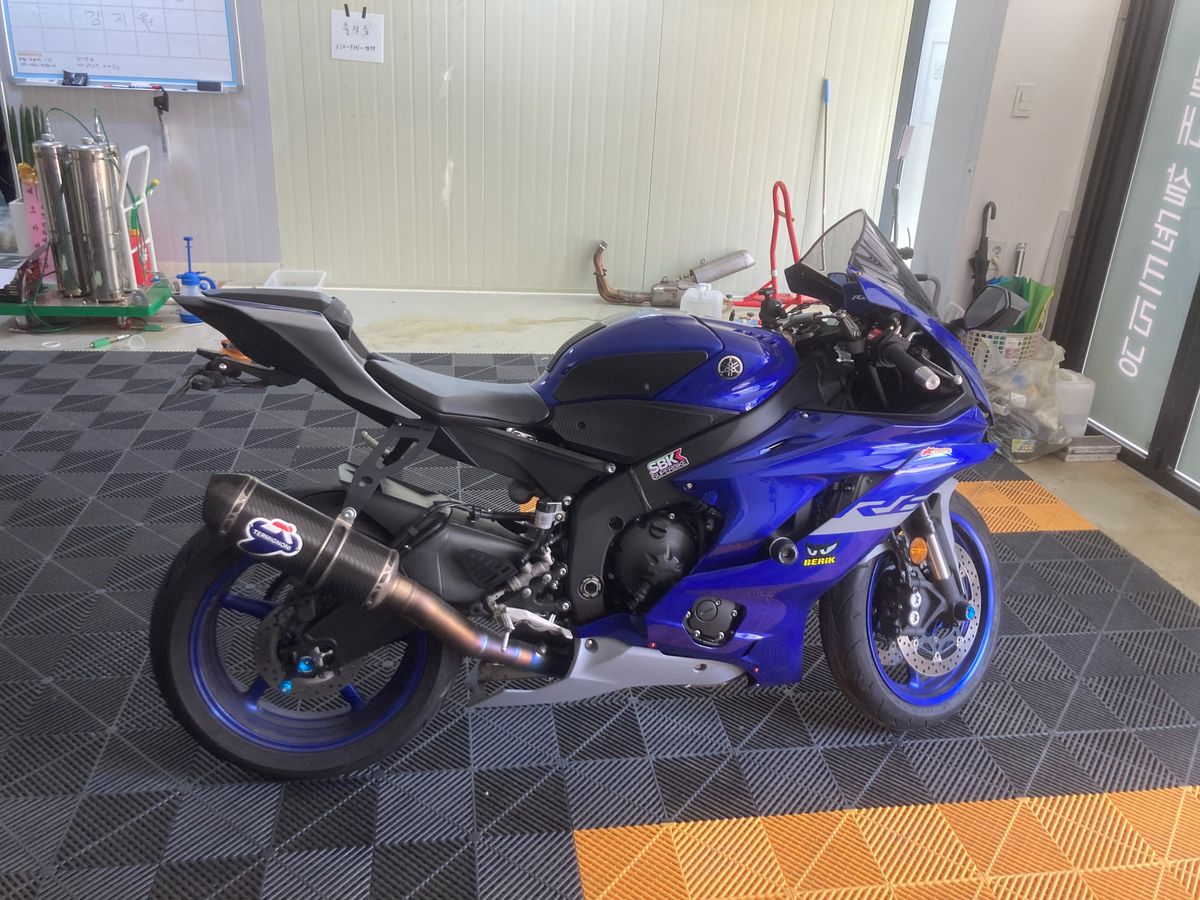 야마하 YZF R6 main