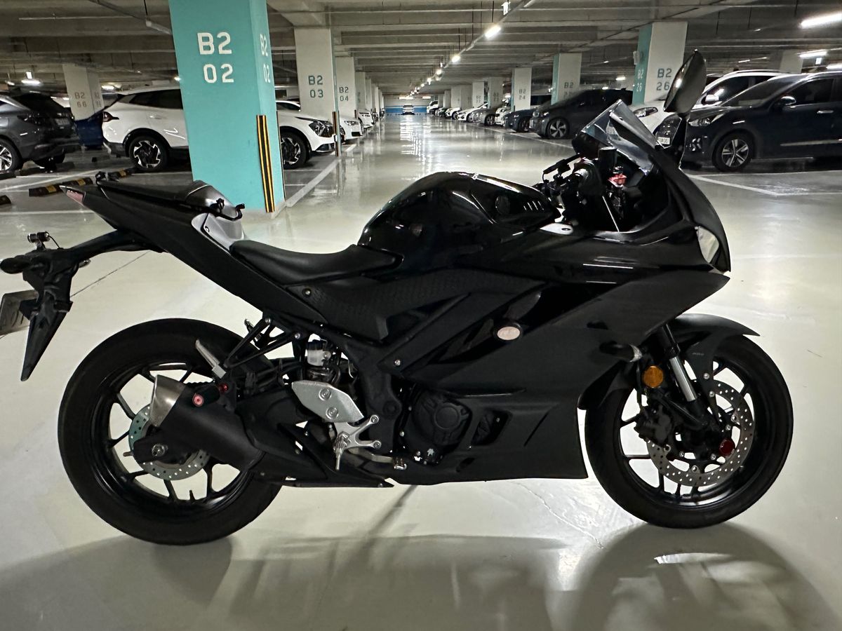 야마하 YZF R3 main