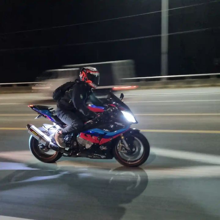 BMW S 1000 RR main