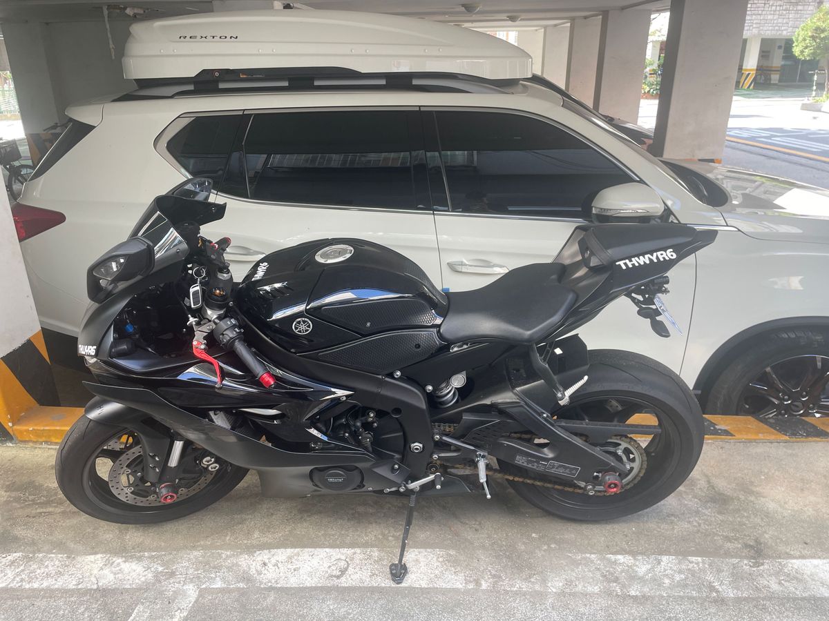 야마하 YZF R6 thumb 2