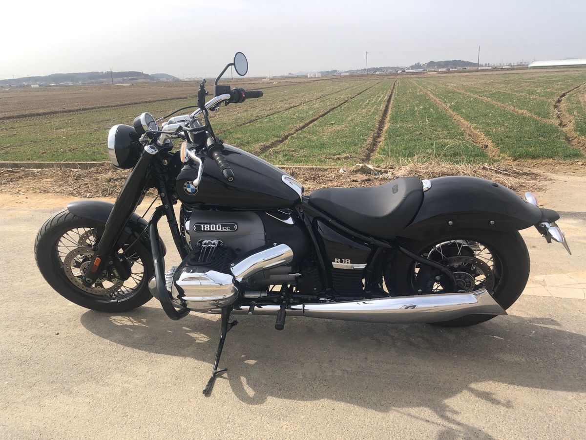 BMW R 18 thumb 2