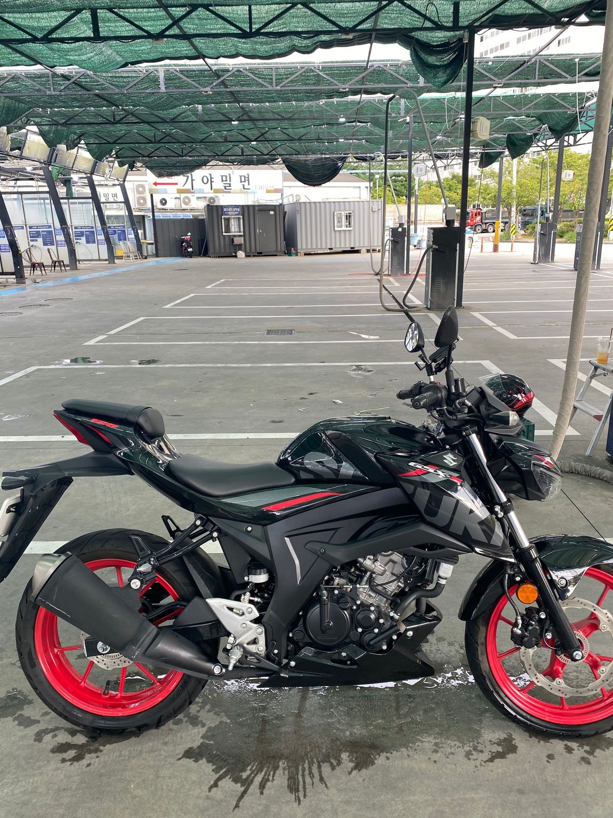 스즈키 GSX S 125 main