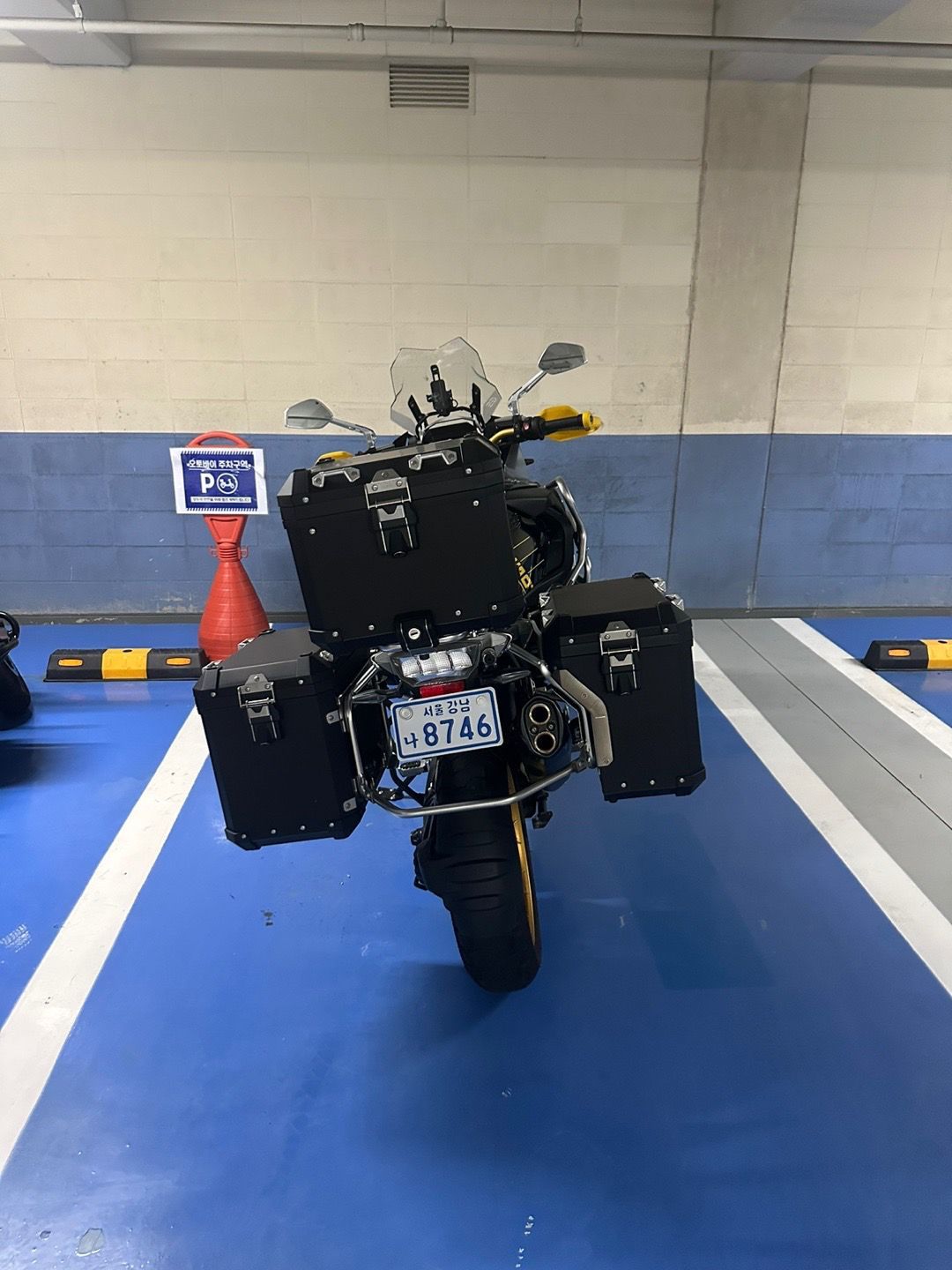 BMW R 1250 GS 40th 4