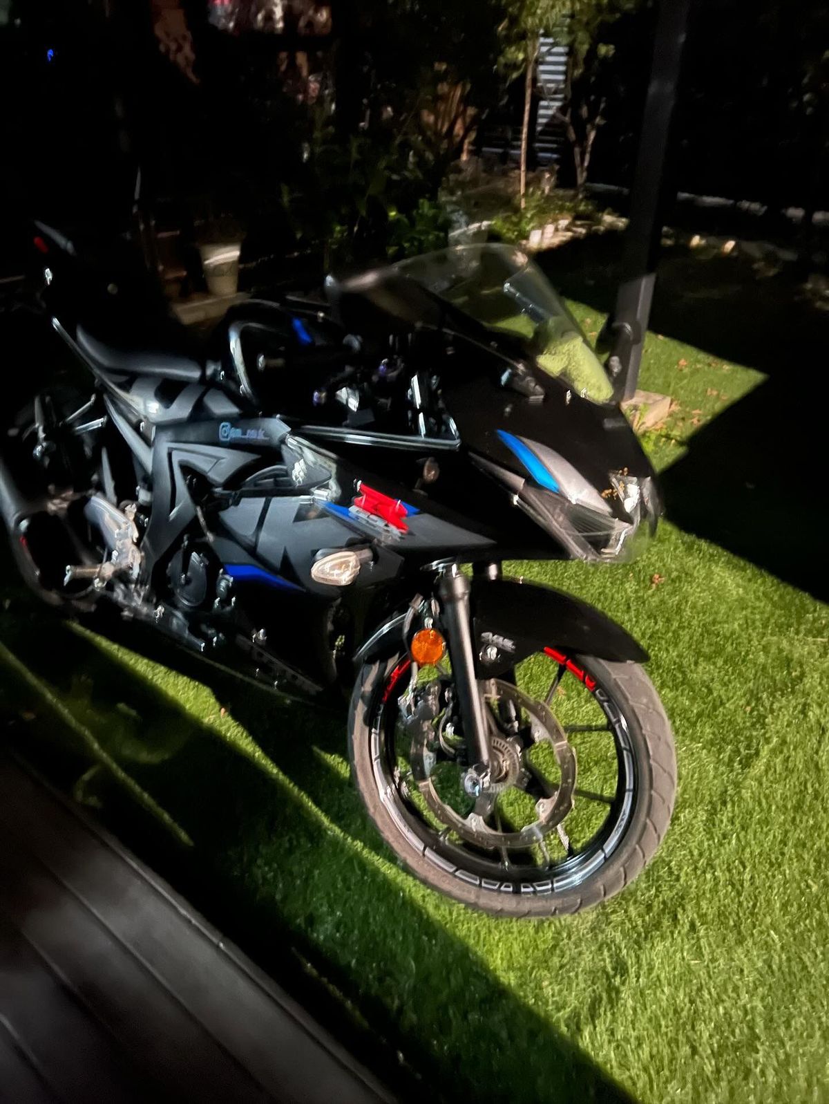 스즈키 GSX R 125 ABS 8