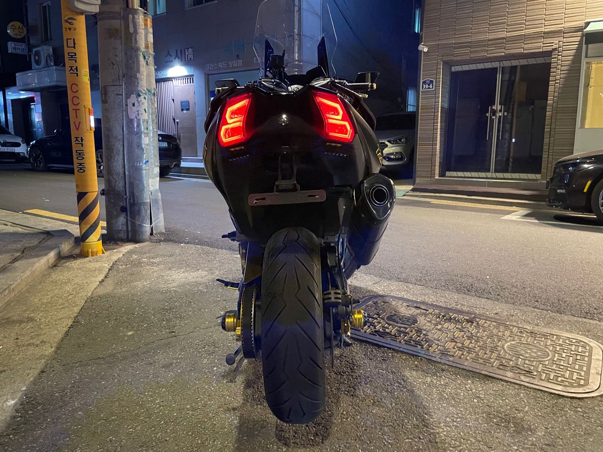 야마하 TMAX DX 4