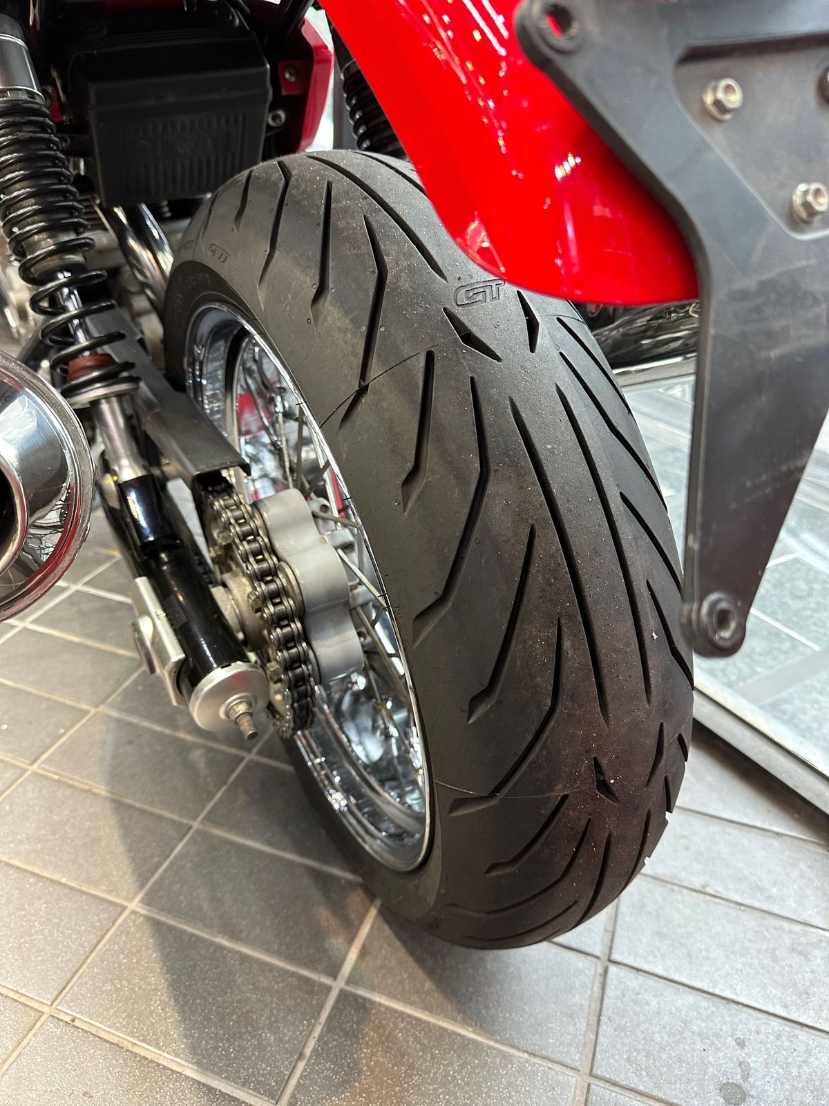 두카티 GT 1000 9