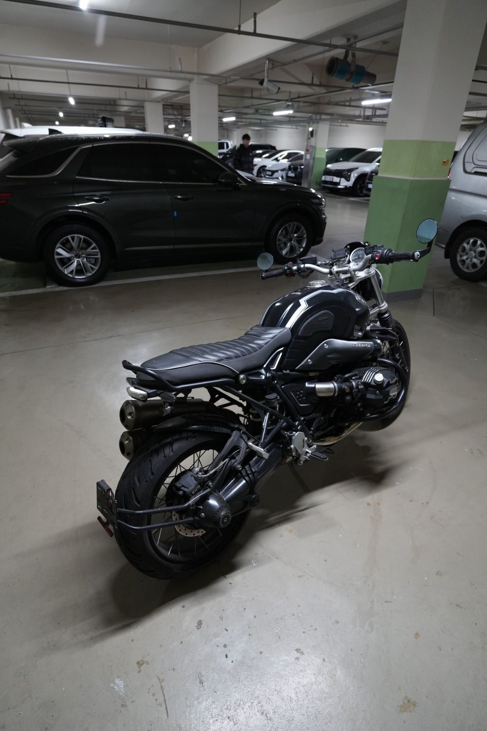 BMW R nine T 스크램블러 more
