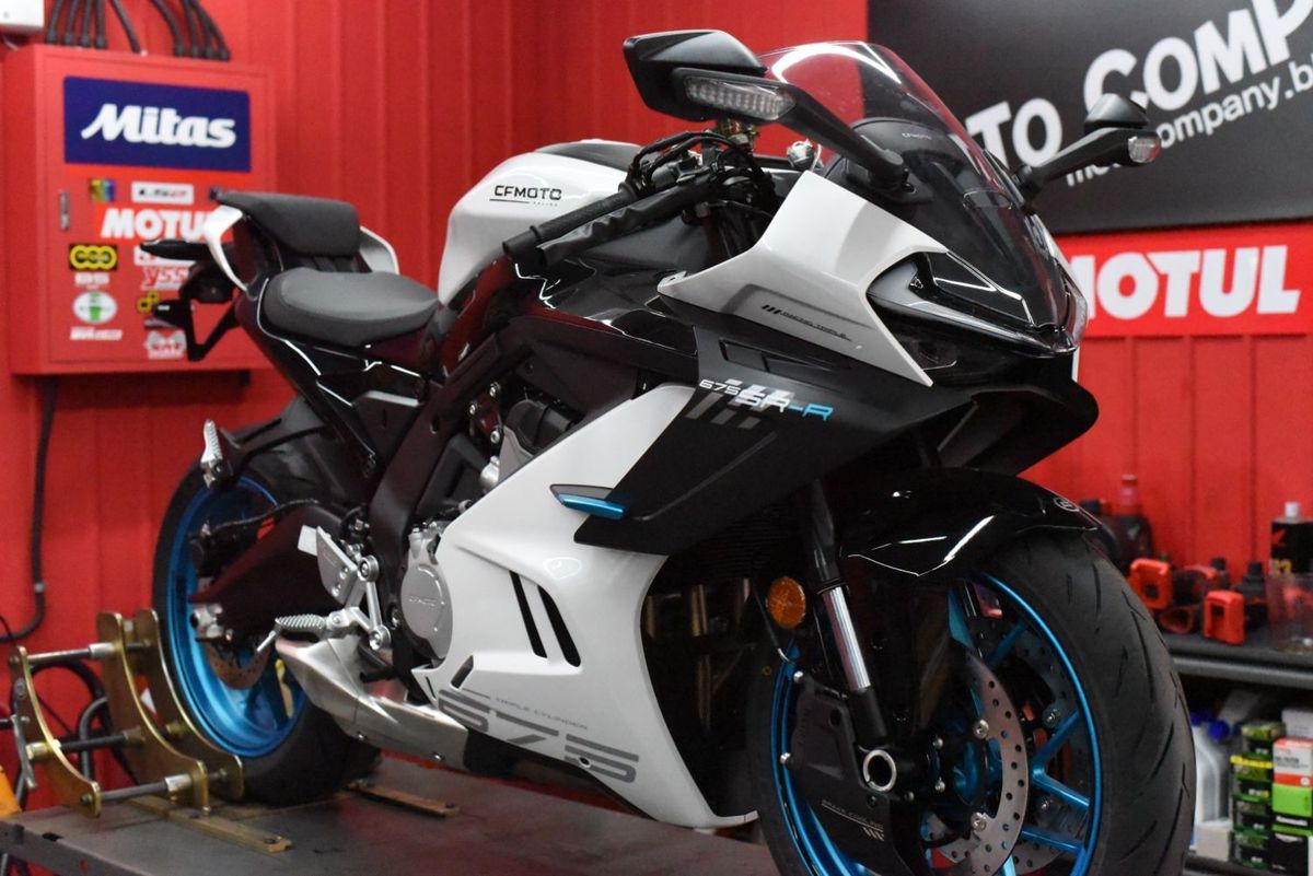 CF모토 675 SR R 18