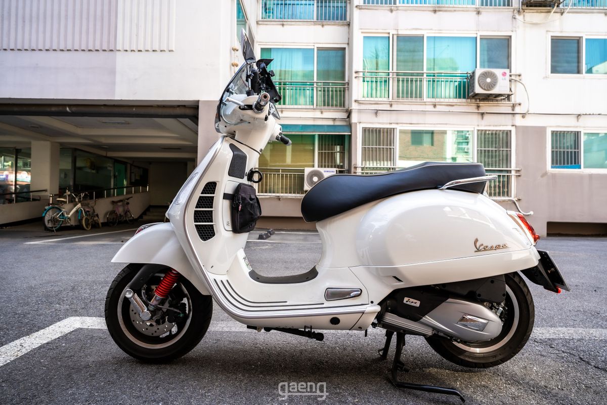 베스파 GTS 125 HPE thumb 2