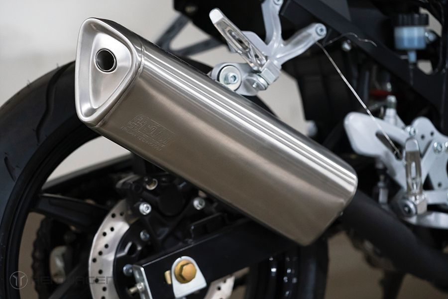 KR모터스 코멧 250 R 20