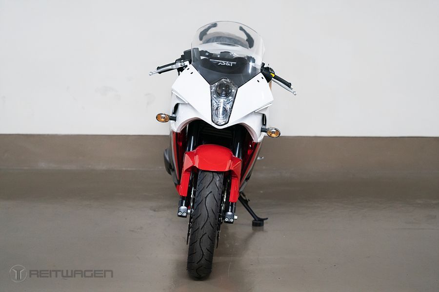 KR모터스 코멧 250 R more