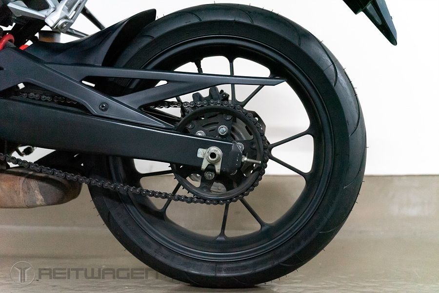 혼다 CB 125 R 10