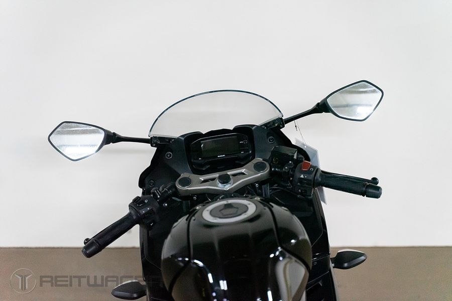 스즈키 GSX R 125 ABS 11